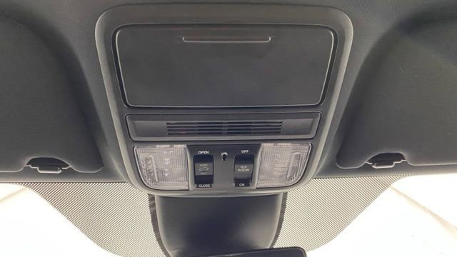 Used 2025 Honda Odyssey Sport-L image 32