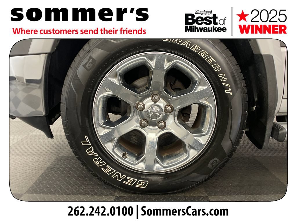 Used 2016 RAM 1500 Laramie w/ Convenience Group AWD/4WD image 25