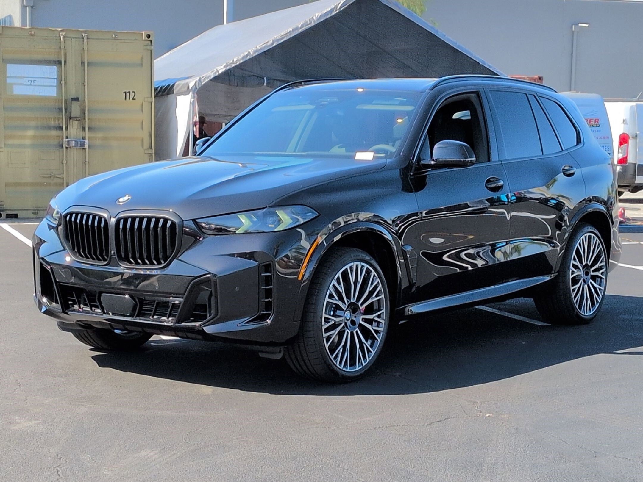 New 2026 BMW X5 xDrive40i w/ M Sport Package image 5