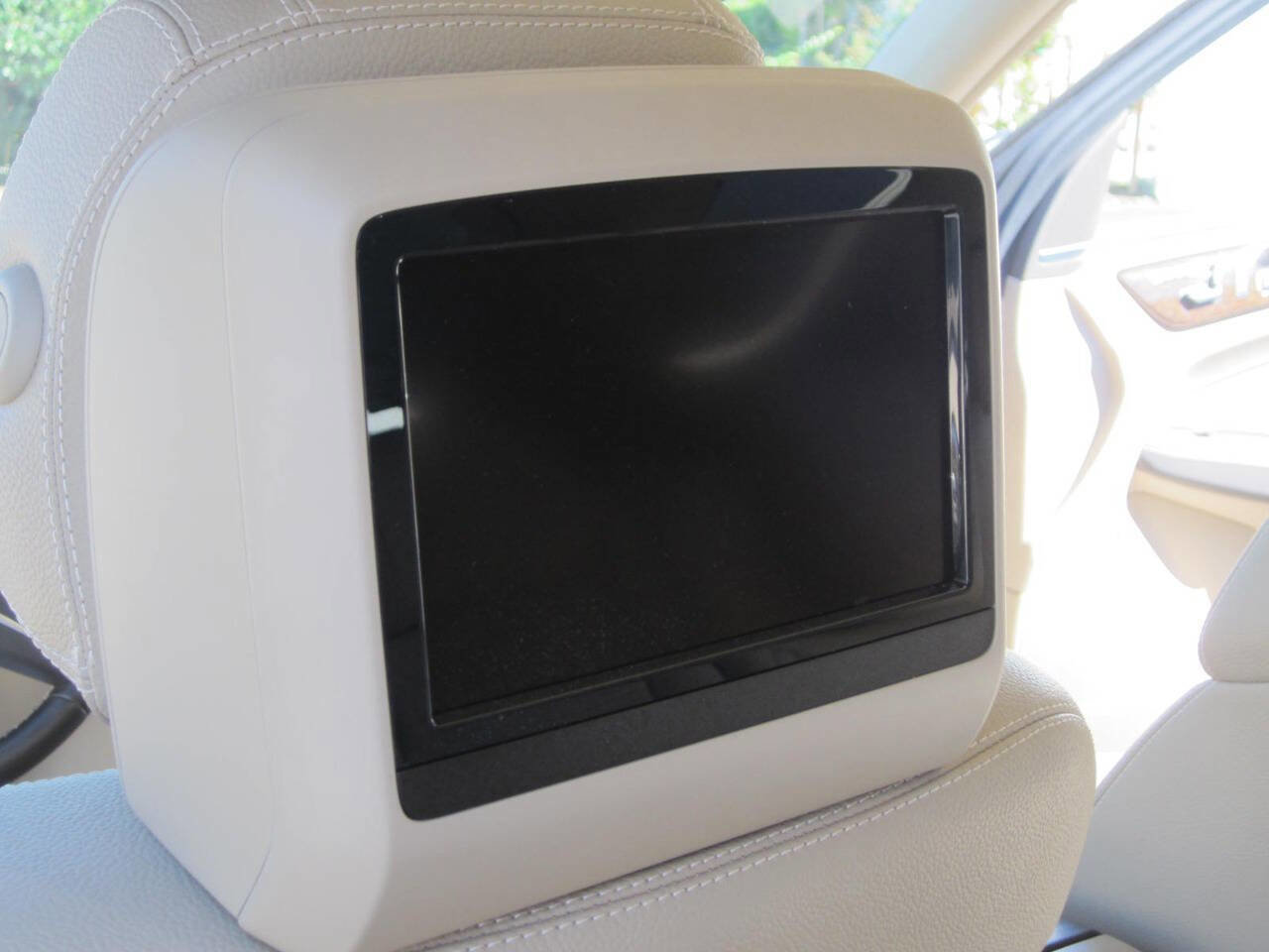 Used 2012 Mercedes-Benz ML 350 ML 350 AWD 4MATIC 4dr SUV image 19