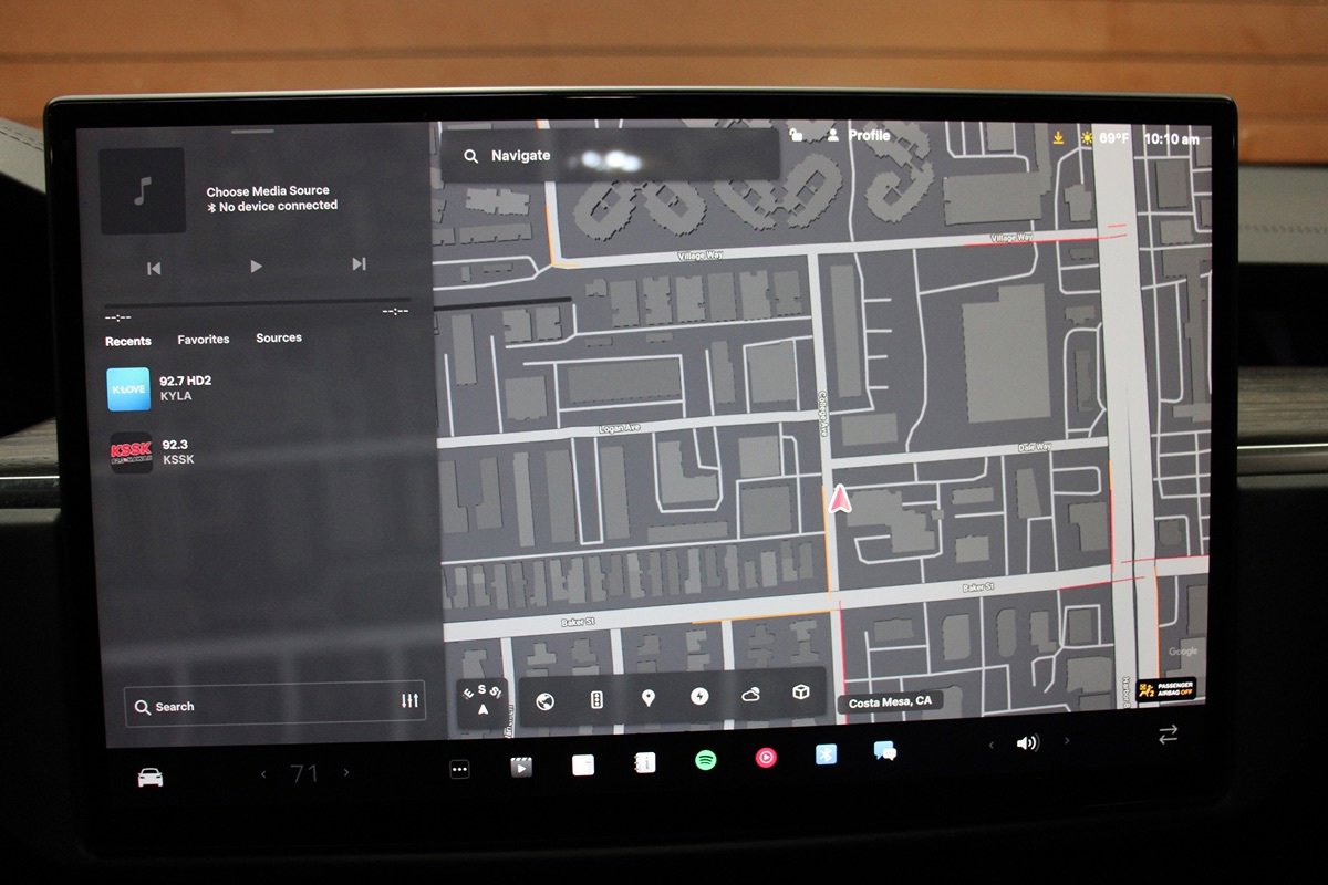 Used 2022 Tesla Model X 5 Seater AWD image 7