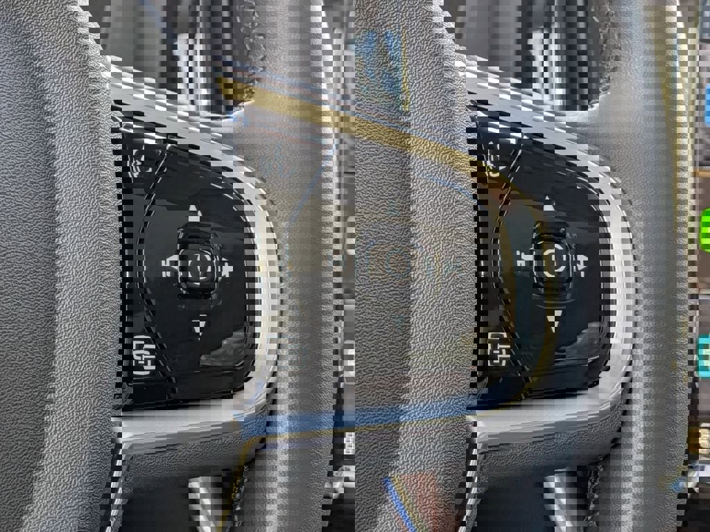 New 2024 Volvo XC60 T8 Plus w/ Protection Package Premier image 34