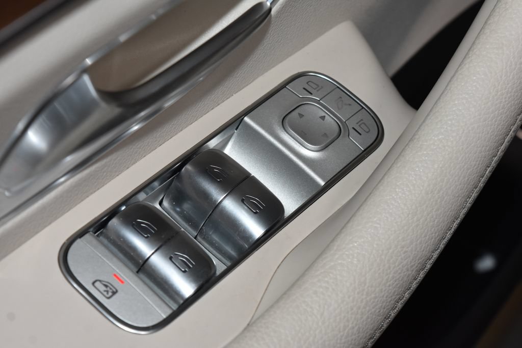Certified 2024 Mercedes-Benz GLS 450 4MATIC image 6