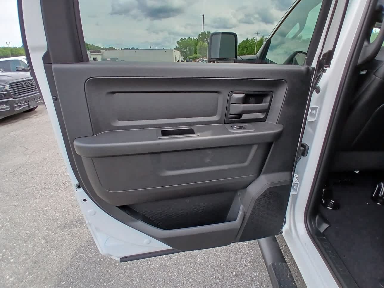 New 2026 RAM 2500 Tradesman AWD/4WD image 12
