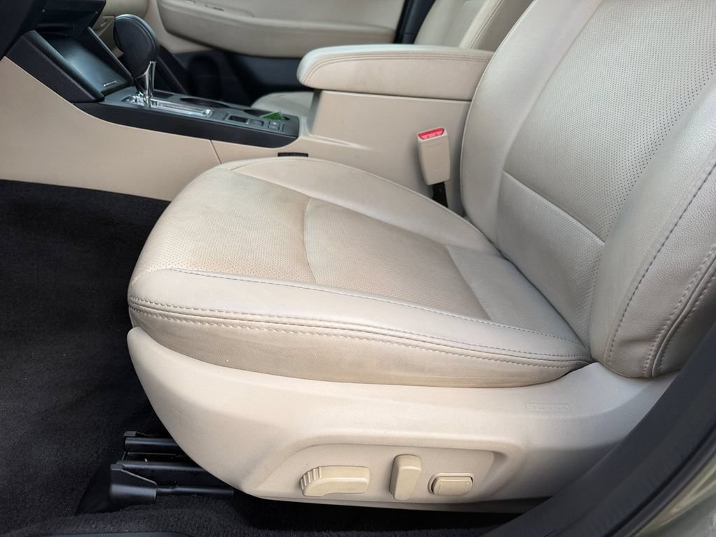 Used 2017 Subaru Outback 2.5i Limited AWD/4WD image 11