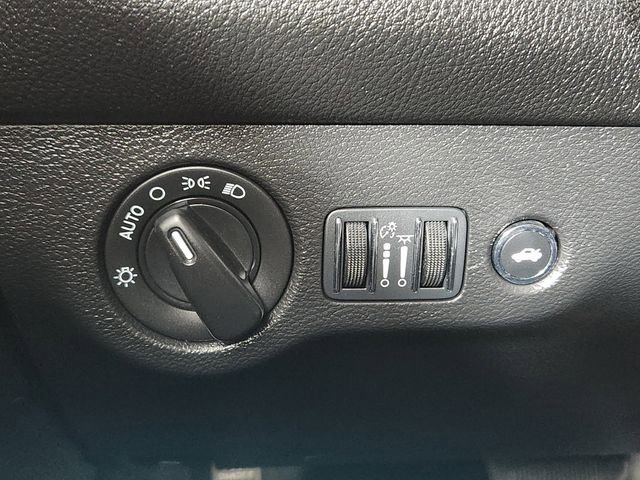Used 2023 Dodge Challenger R/T image 21