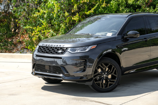 New 2026 Land Rover Discovery Sport Landmark AWD/4WD image 3