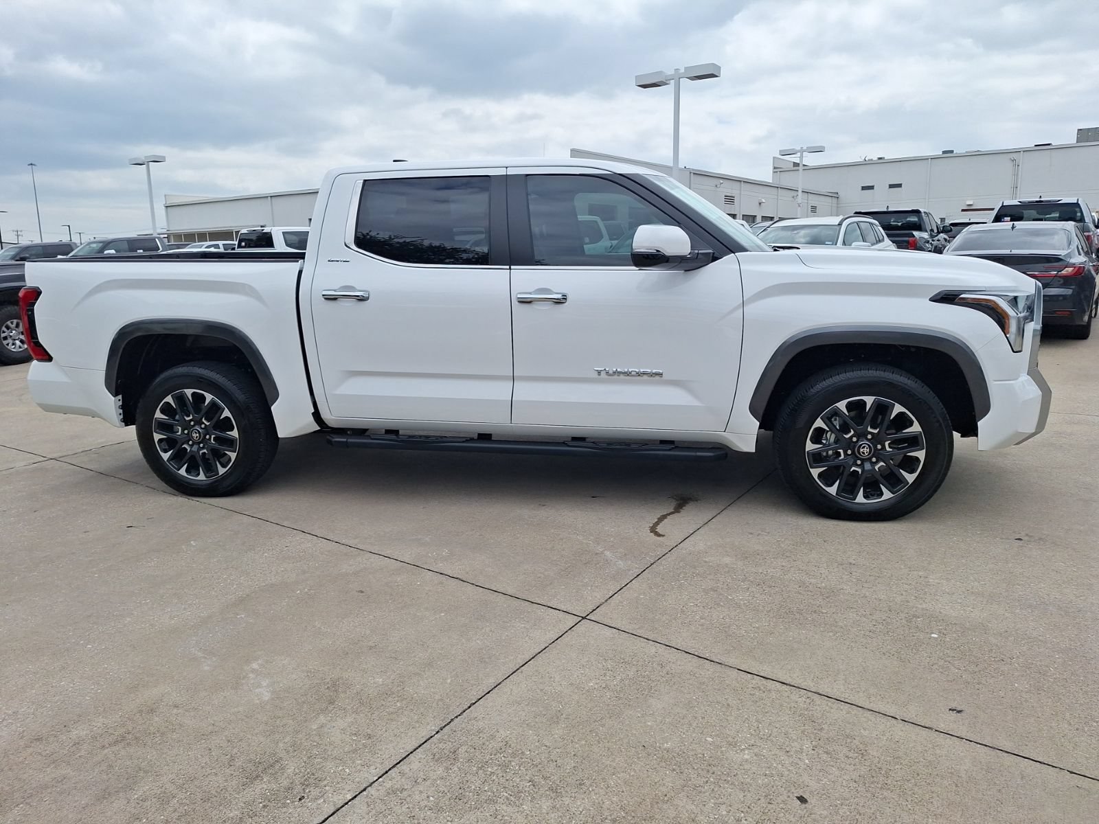 Used 2026 Toyota Tundra Limited w/ Power Package AWD/4WD image 7