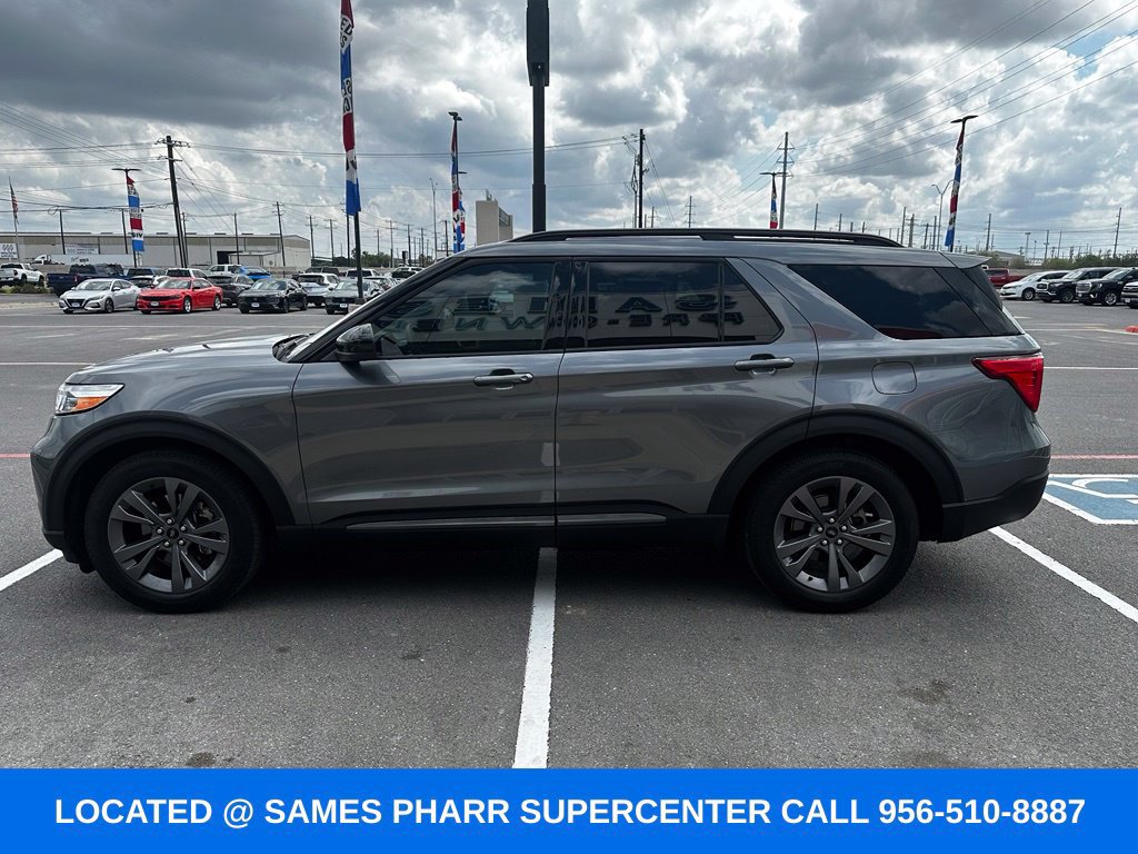 Used 2023 Ford Explorer XLT w/ Equipment Group 202A RWD image 9