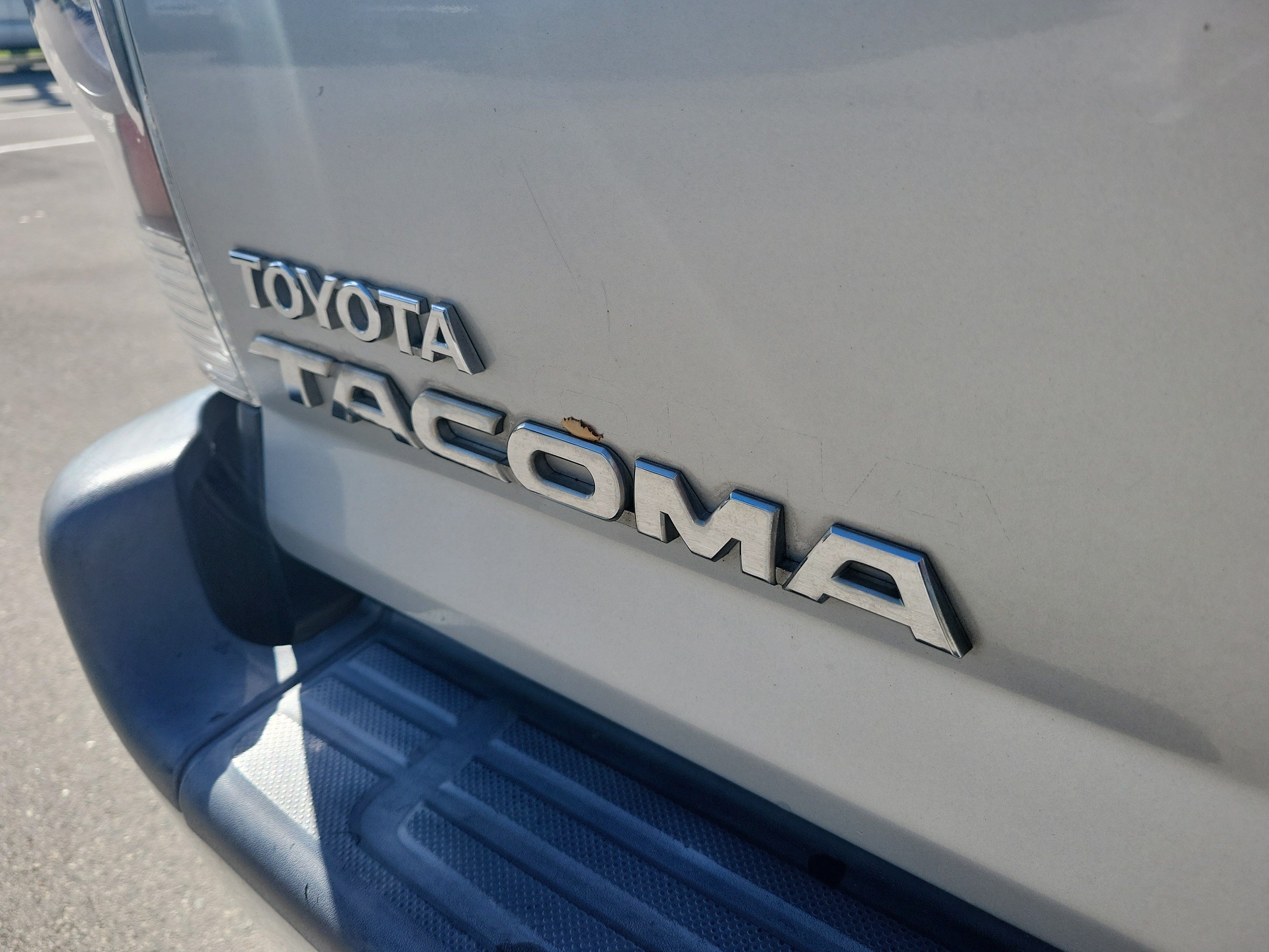 Used 2012 Toyota Tacoma PreRunner w/ TRD Sport Pkg RWD image 11