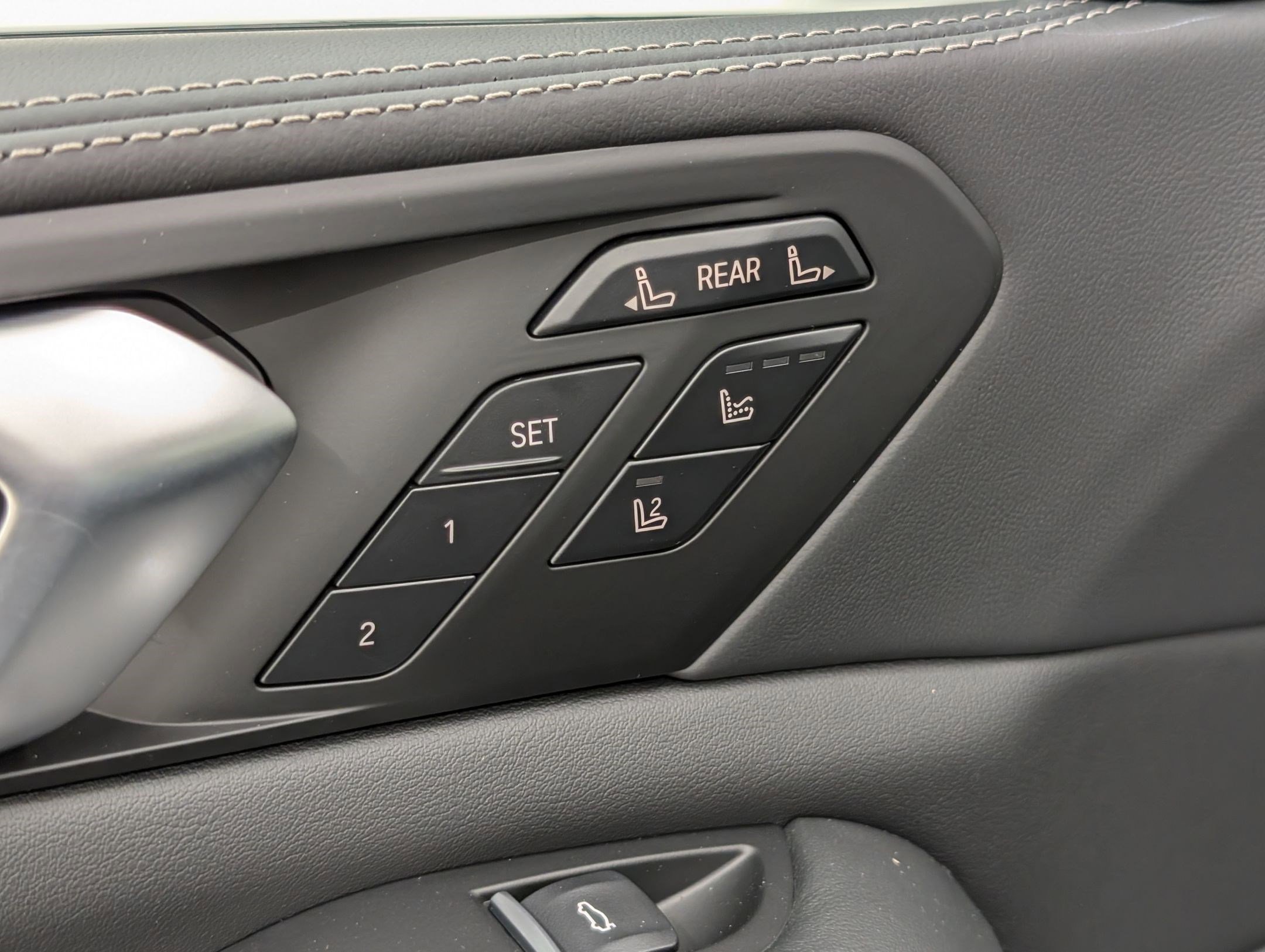 New 2026 BMW X7 xDrive40i w/ Executive Package image 22