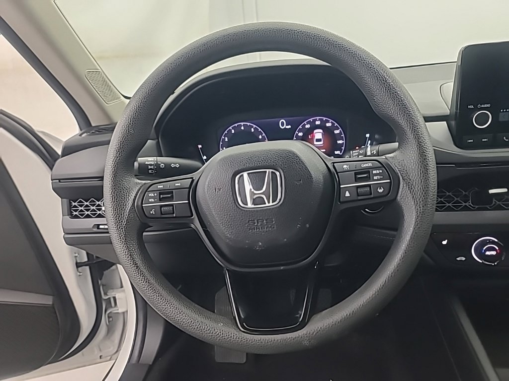 Used 2023 Honda Accord EX image 29