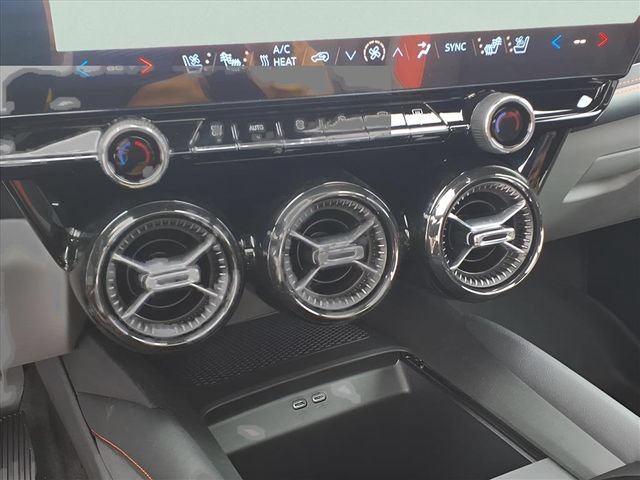 New 2026 Chevrolet Blazer EV SS w/ LPO, Tech Bronze Package AWD/4WD image 12