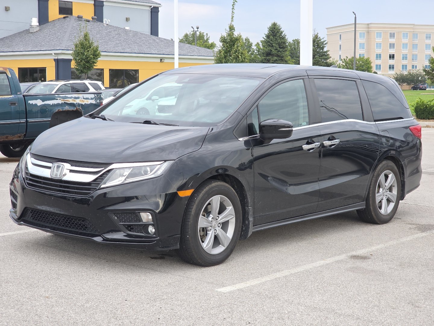 Certified 2018 Honda Odyssey EX-L image 4