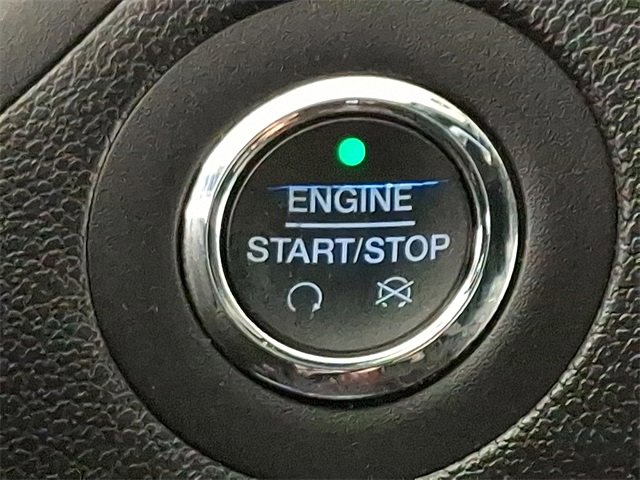 Used 2017 Ford Explorer XLT w/ Equipment Group 202A image 25