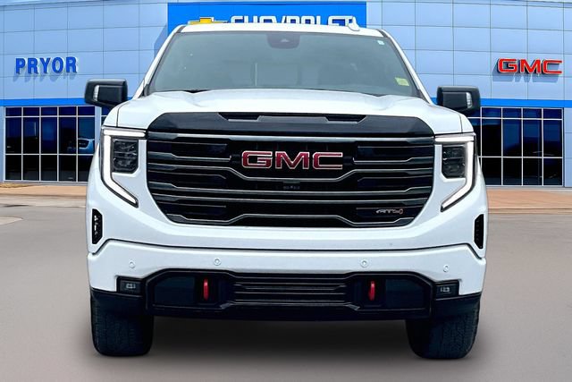 Used 2025 GMC Sierra 1500 AT4 w/ AT4 Premium Package AWD/4WD image 2