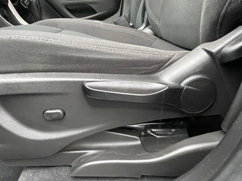 Certified 2020 Chevrolet Trax LS w/ Tint and Cruise Package image 21