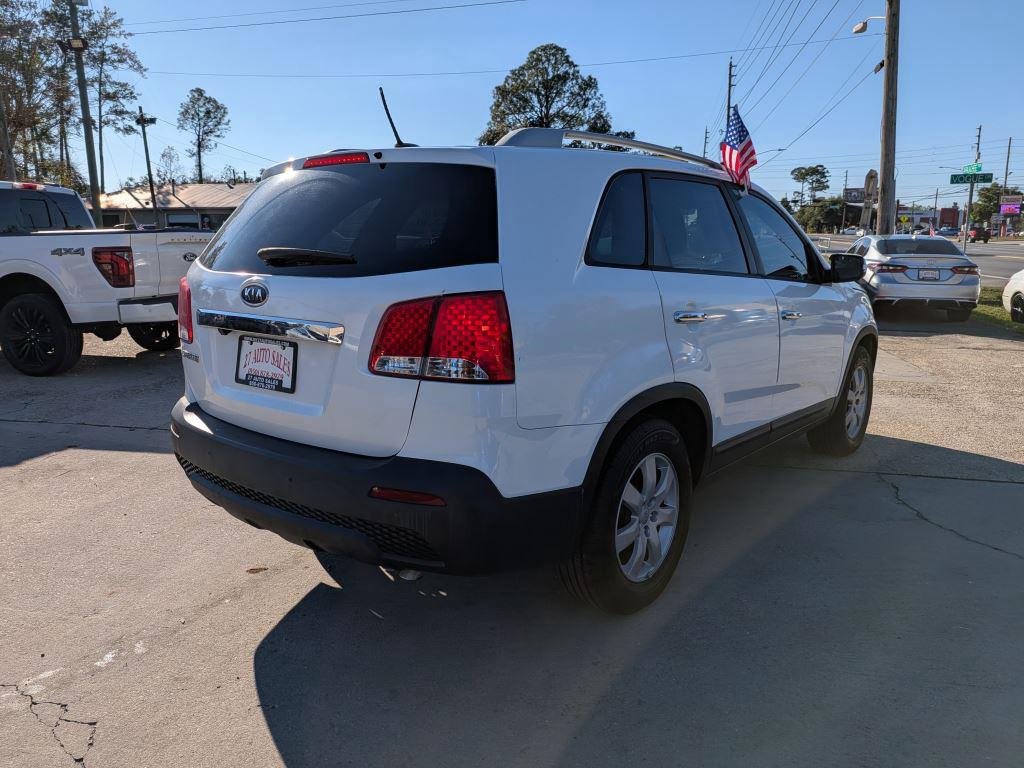 Used 2013 Kia Sorento LX w/ Convenience Pkg image 5
