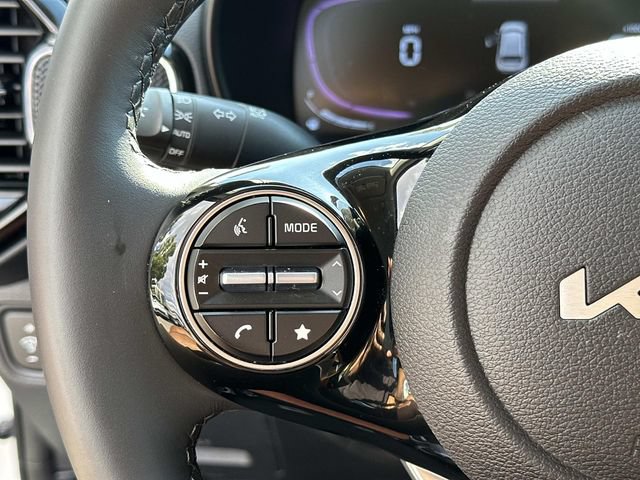Used 2025 Kia Soul EX FWD image 28