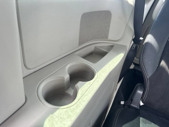 Used 2019 Dodge Grand Caravan SXT FWD image 31