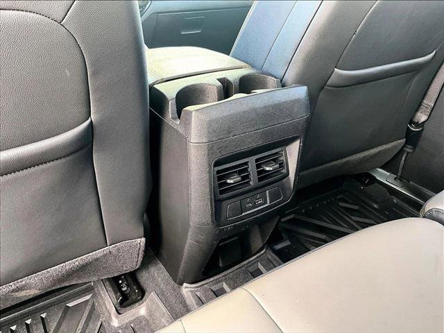 Used 2024 Chevrolet Colorado ZR2 w/ ZR2 Convenience Package III AWD/4WD image 25