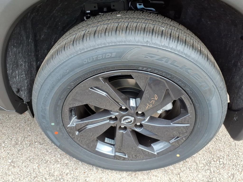New 2026 Nissan Rogue SV w/ Cold Weather Package FWD image 4