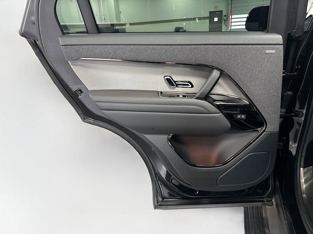Certified 2024 Land Rover Range Rover Sport SE image 25