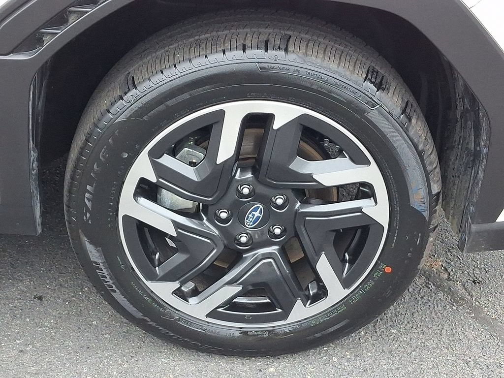 Certified 2025 Subaru Forester Limited AWD/4WD image 8