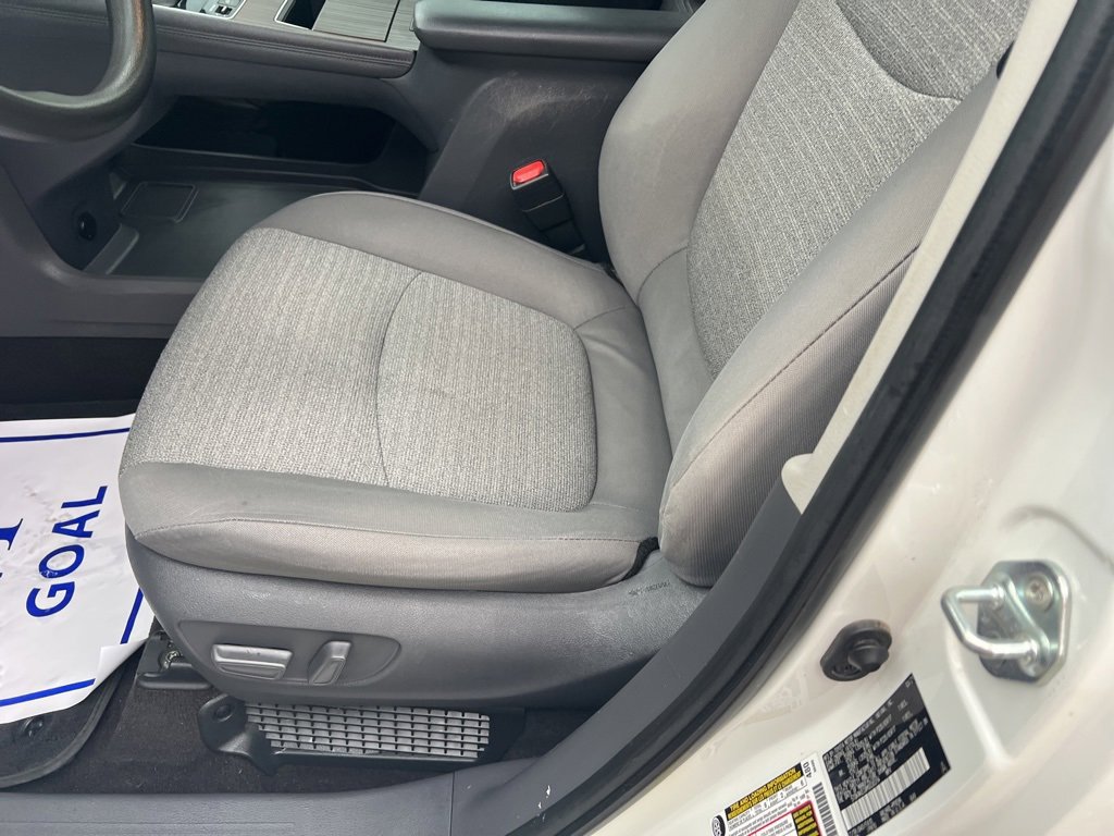 Used 2021 Toyota Sienna LE image 13