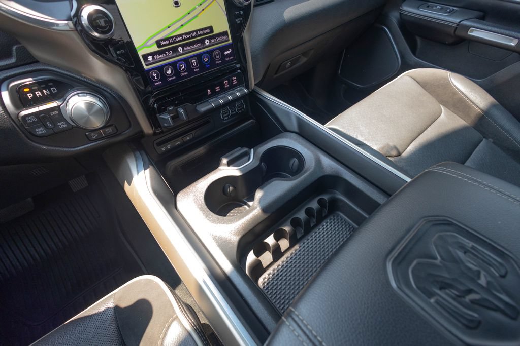 Used 2019 RAM 1500 Laramie AWD/4WD image 38