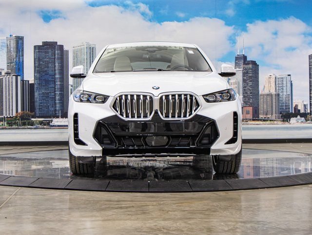 Used 2026 BMW X6 xDrive40i AWD/4WD image 3