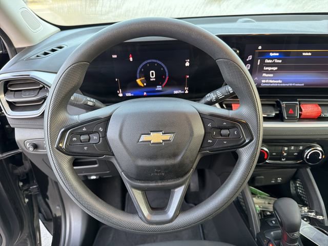 Used 2024 Chevrolet TrailBlazer LT FWD image 23