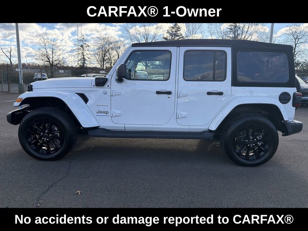 Used 2024 Jeep Wrangler Unlimited Sahara w/ Technology Group AWD/4WD image 2