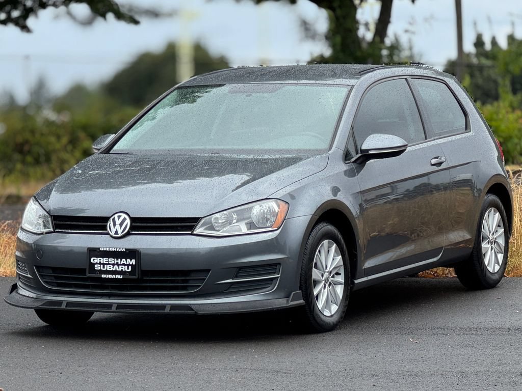 Used 2015 Volkswagen Golf S FWD image 3