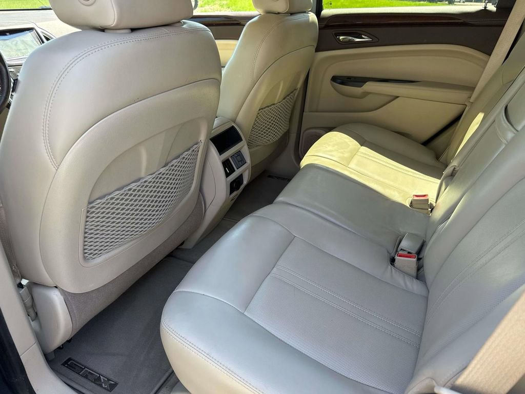 Used 2014 Cadillac SRX Luxury w/ Driver Awareness Package image 10