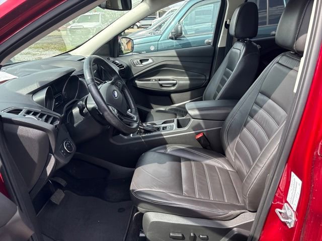 Used 2017 Ford Escape Titanium image 8