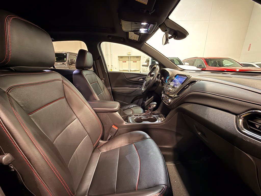 Used 2022 Chevrolet Equinox RS w/ RS Leather Package FWD image 32