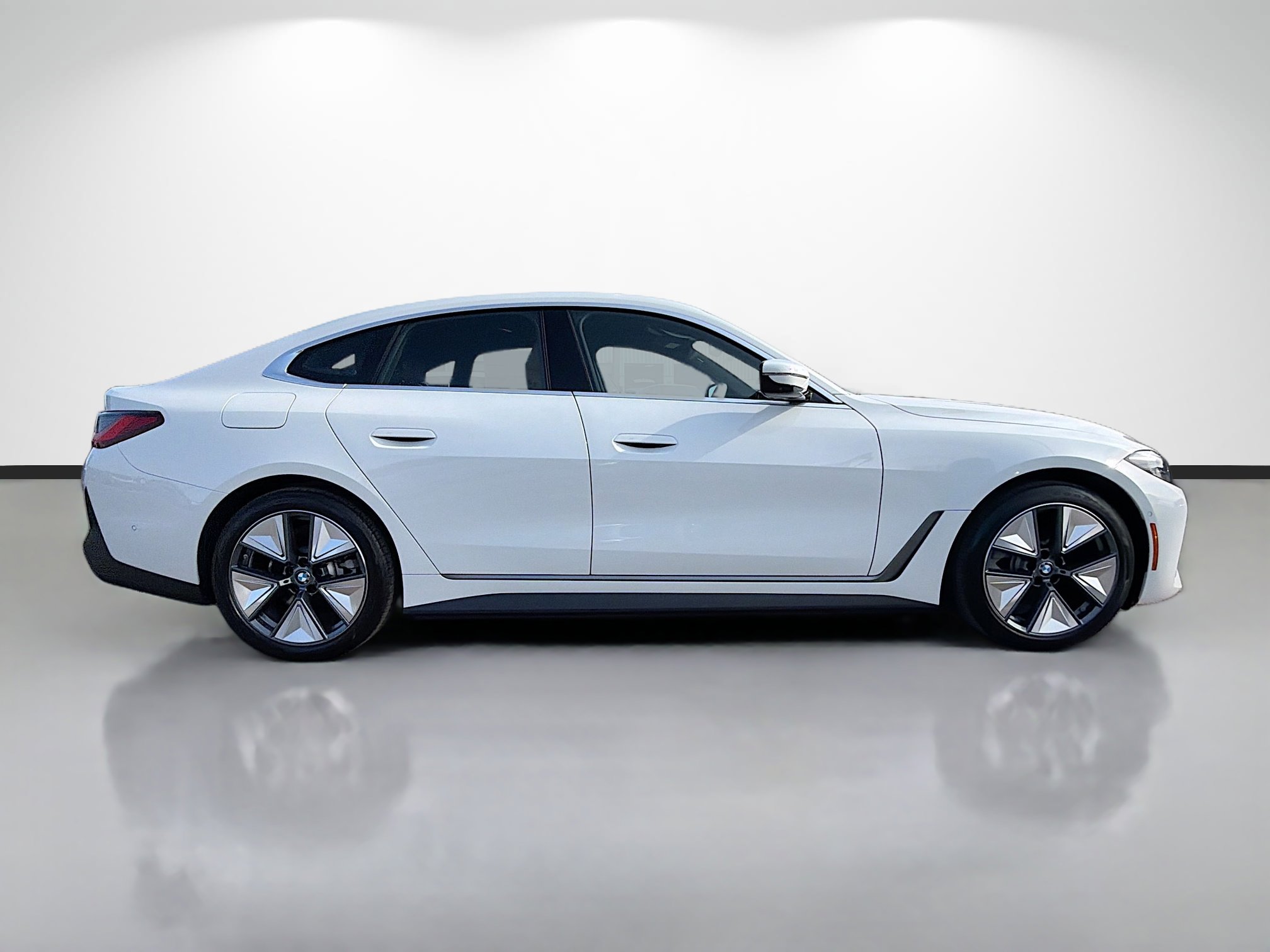 New 2026 BMW i4 eDrive40 w/ Parking Assistance Package image 2