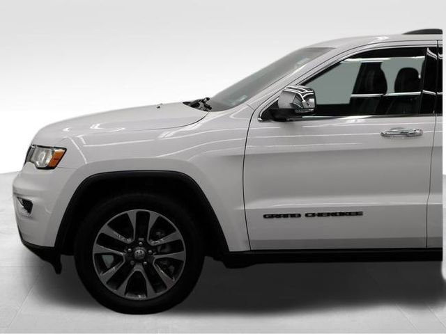 Used 2018 Jeep Grand Cherokee Limited image 17