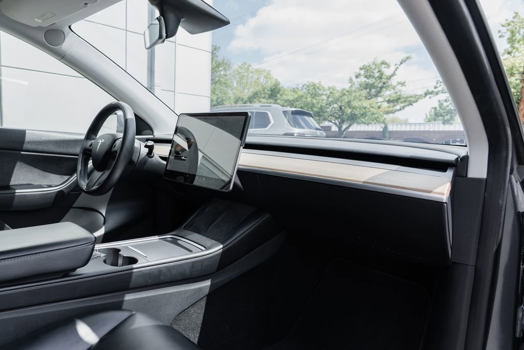 Used 2022 Tesla Model Y Performance AWD/4WD image 23