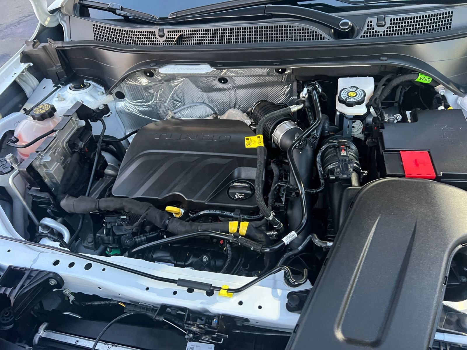 Used 2025 Chevrolet Trax LT w/ LT Convenience Package image 32