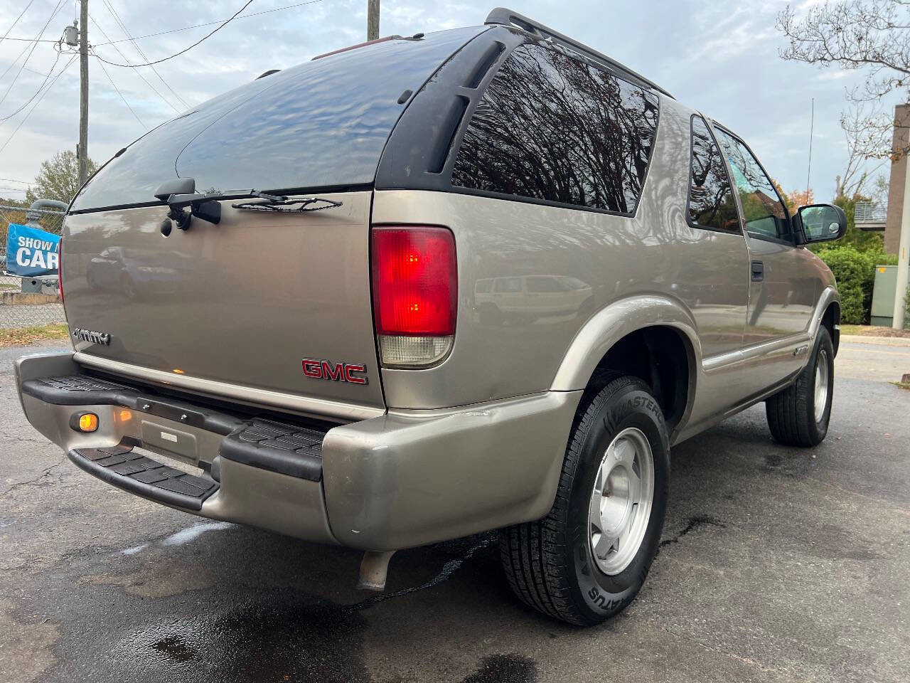 Used 2000 GMC Jimmy SLS w/ Pwr Convenience Pkg image 16