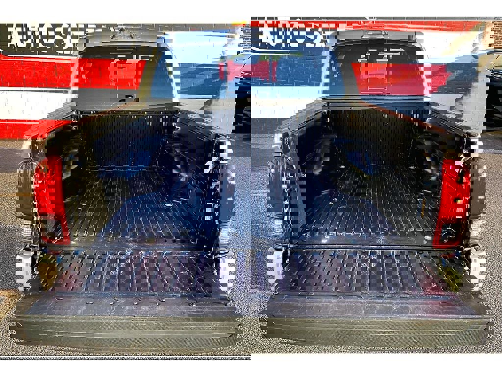 Used 2023 Toyota Tacoma SR5 w/ Technology Package image 29