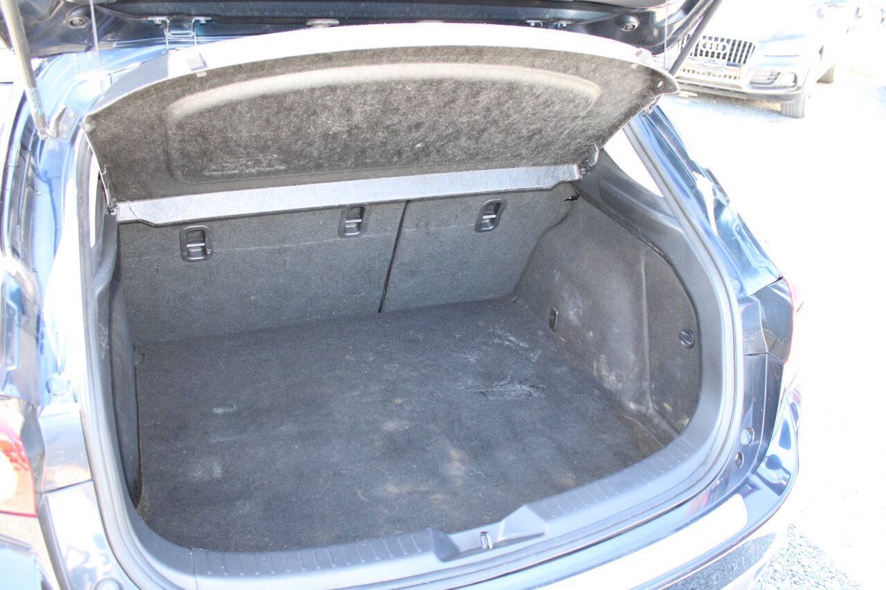 Used 2014 MAZDA MAZDA3 i Touring w/ Moonroof Package 1 FWD image 23