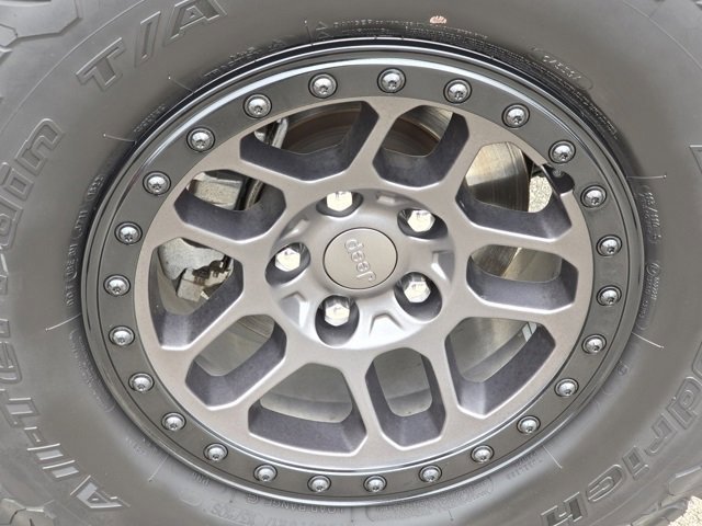 Used 2022 Jeep Wrangler Unlimited Willys image 24