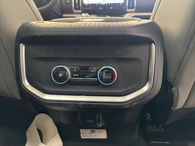 Used 2025 Ford Expedition Max Active image 19