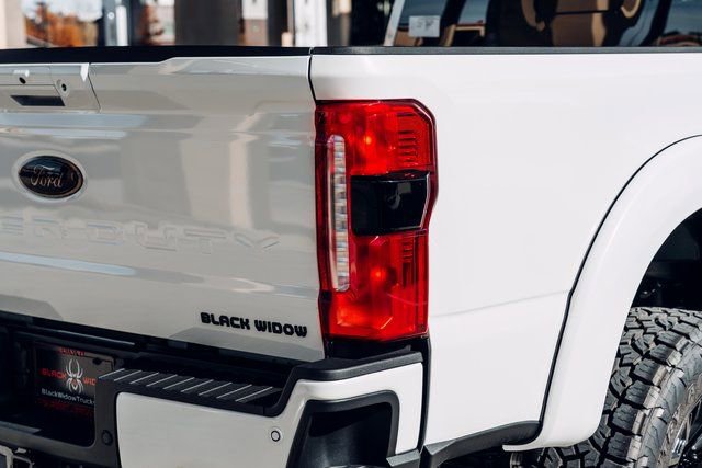 New 2026 Ford F250 Lariat w/ Black Appearance Package AWD/4WD image 13