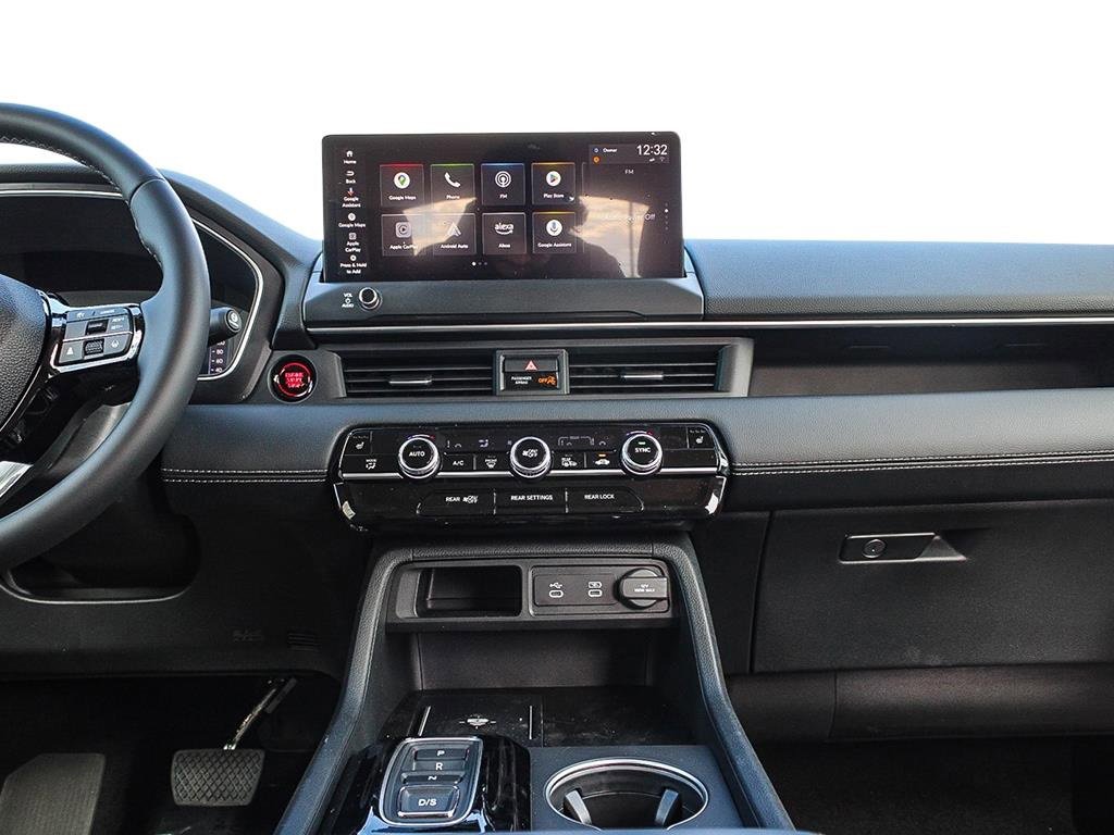 New 2026 Honda Pilot Touring image 14