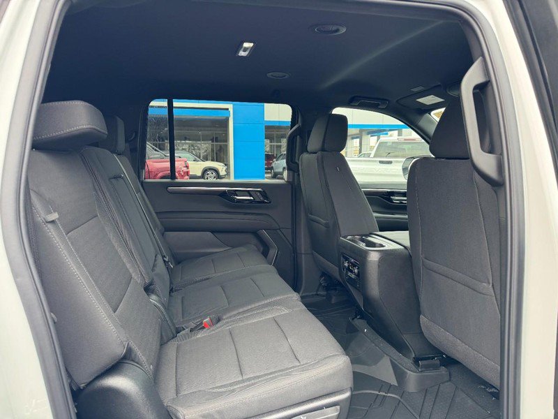 New 2026 Chevrolet Suburban LS image 5