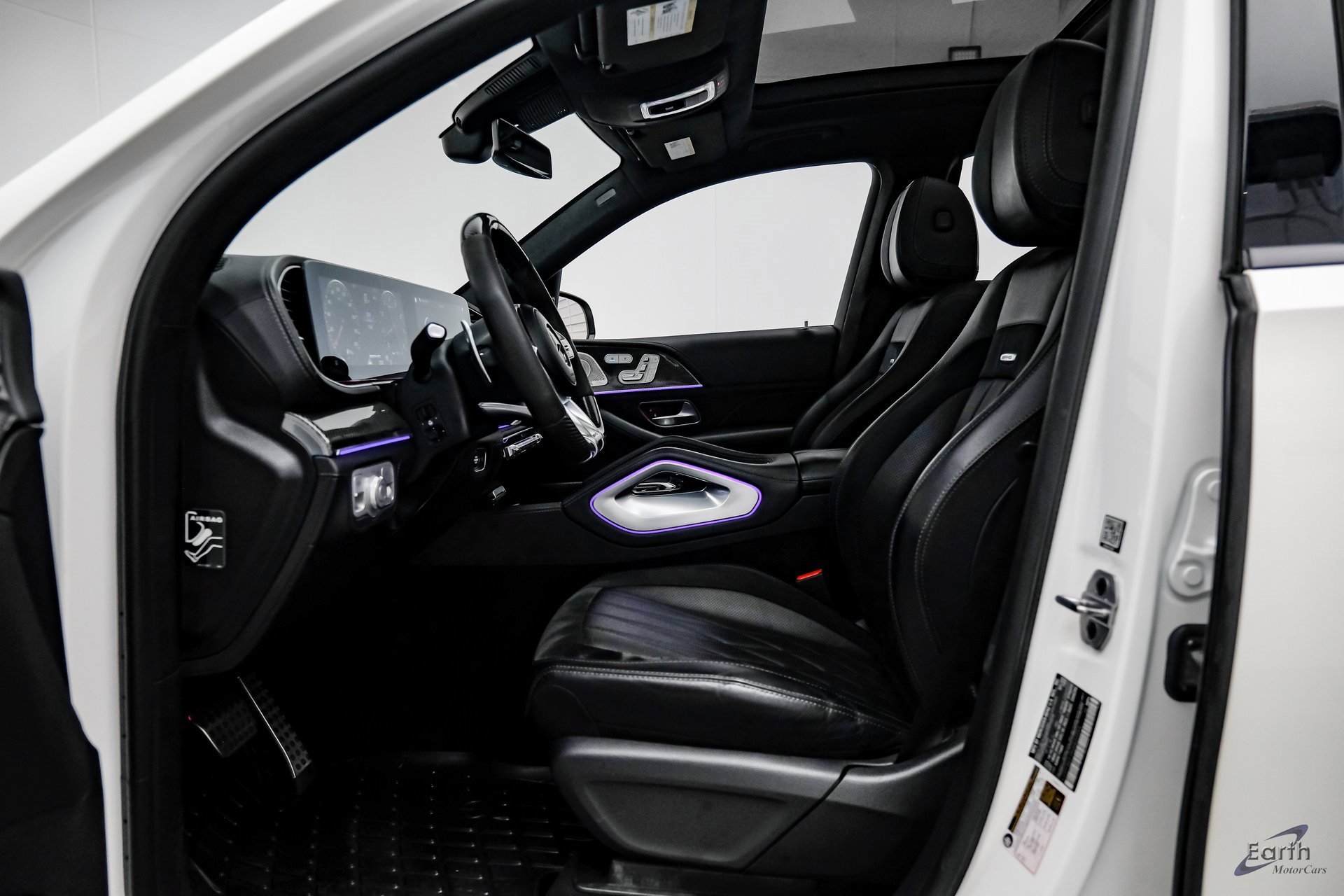 Used 2022 Mercedes-Benz GLS 63 AMG 4MATIC w/ Warmth & Comfort Package image 34